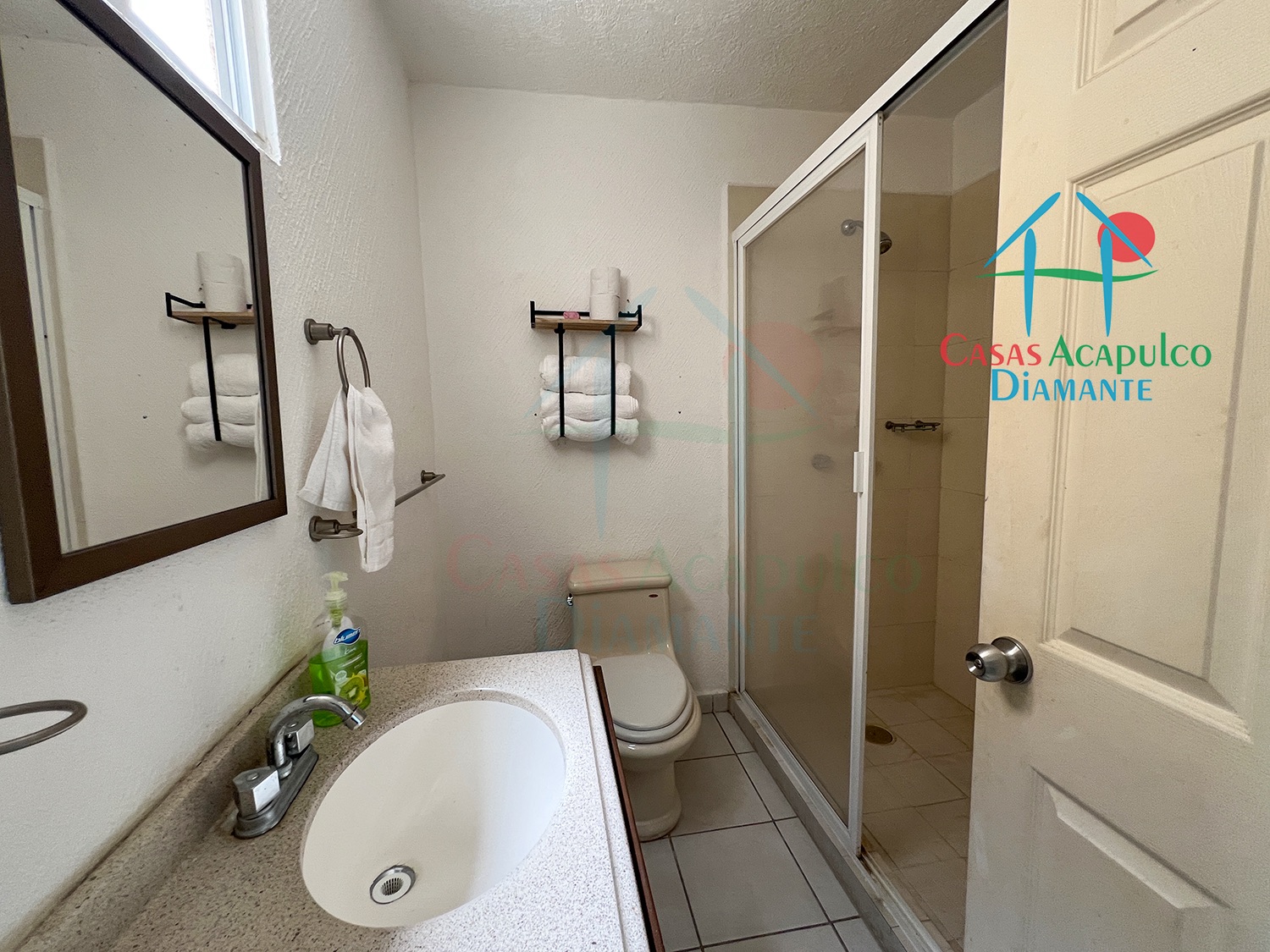 Marina Diamante Optimist E 06 - Baño completo 1